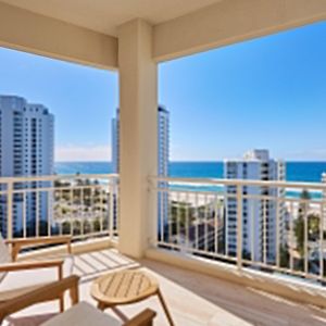 Superior One-Bedroom Apartment Ocean View